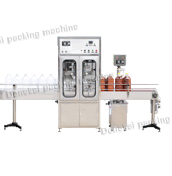 全自動(dòng)茶籽油灌裝機(jī)來襲，你還能淡定么？