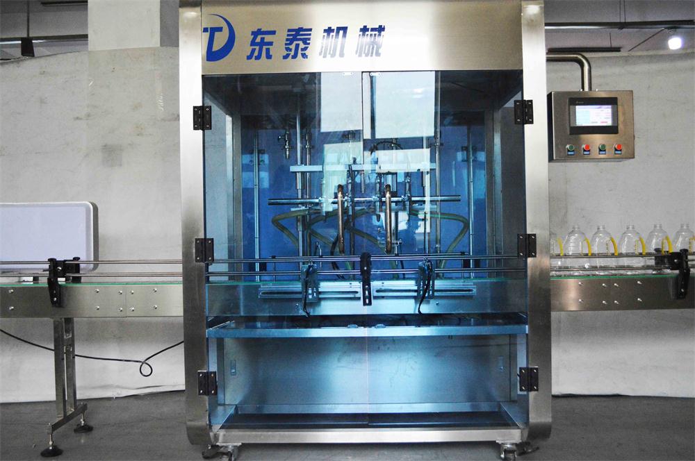 內(nèi)在與外在并存的四頭食用油灌裝機你確定不了解一下嗎？